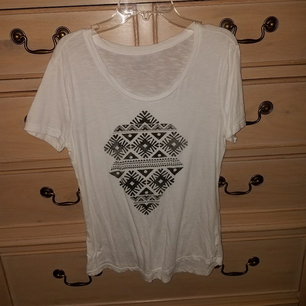 Old Navy T-shirt